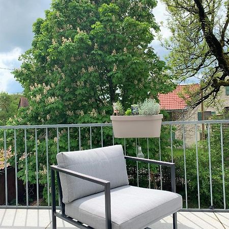 Fe Wo Brunnen - 120 Qm - Ruhige Lage - Viel Natur- Komfortabel - Grosser Balkon Und Garten 梅明根 外观 照片