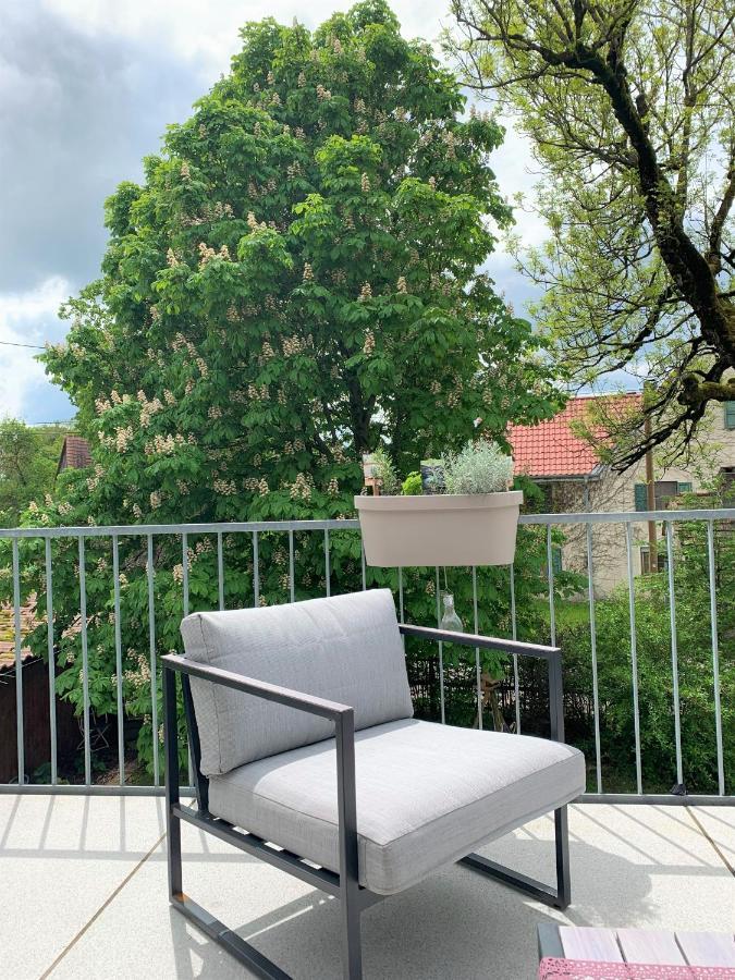 Fe Wo Brunnen - 120 Qm - Ruhige Lage - Viel Natur- Komfortabel - Grosser Balkon Und Garten 梅明根 外观 照片