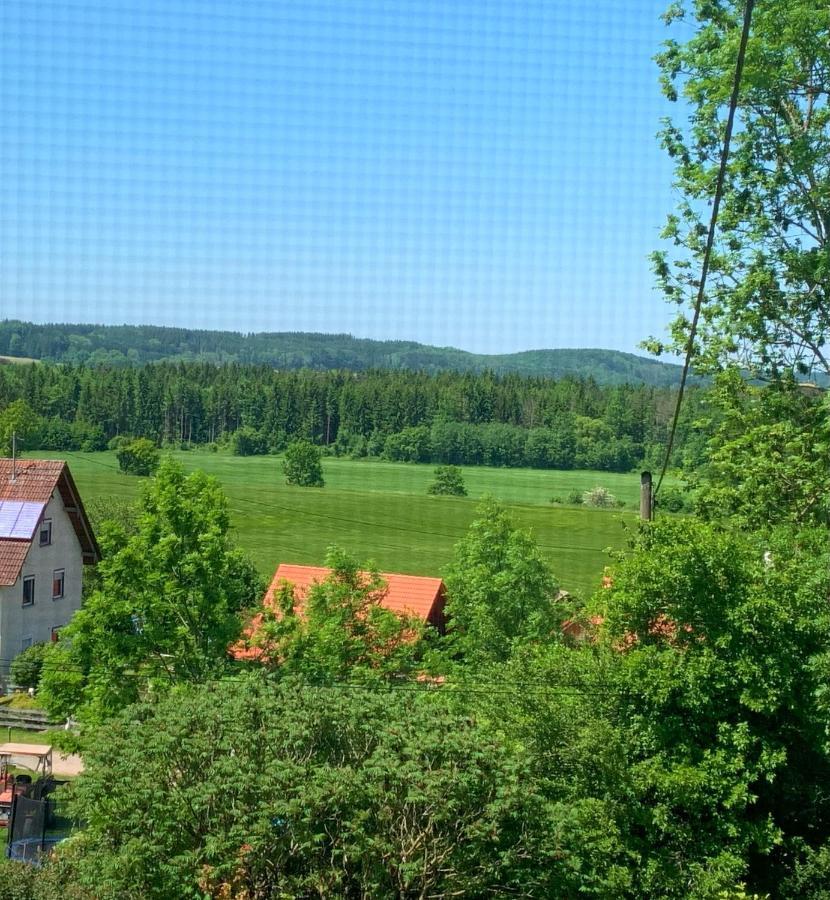 Fe Wo Brunnen - 120 Qm - Ruhige Lage - Viel Natur- Komfortabel - Grosser Balkon Und Garten 梅明根 外观 照片
