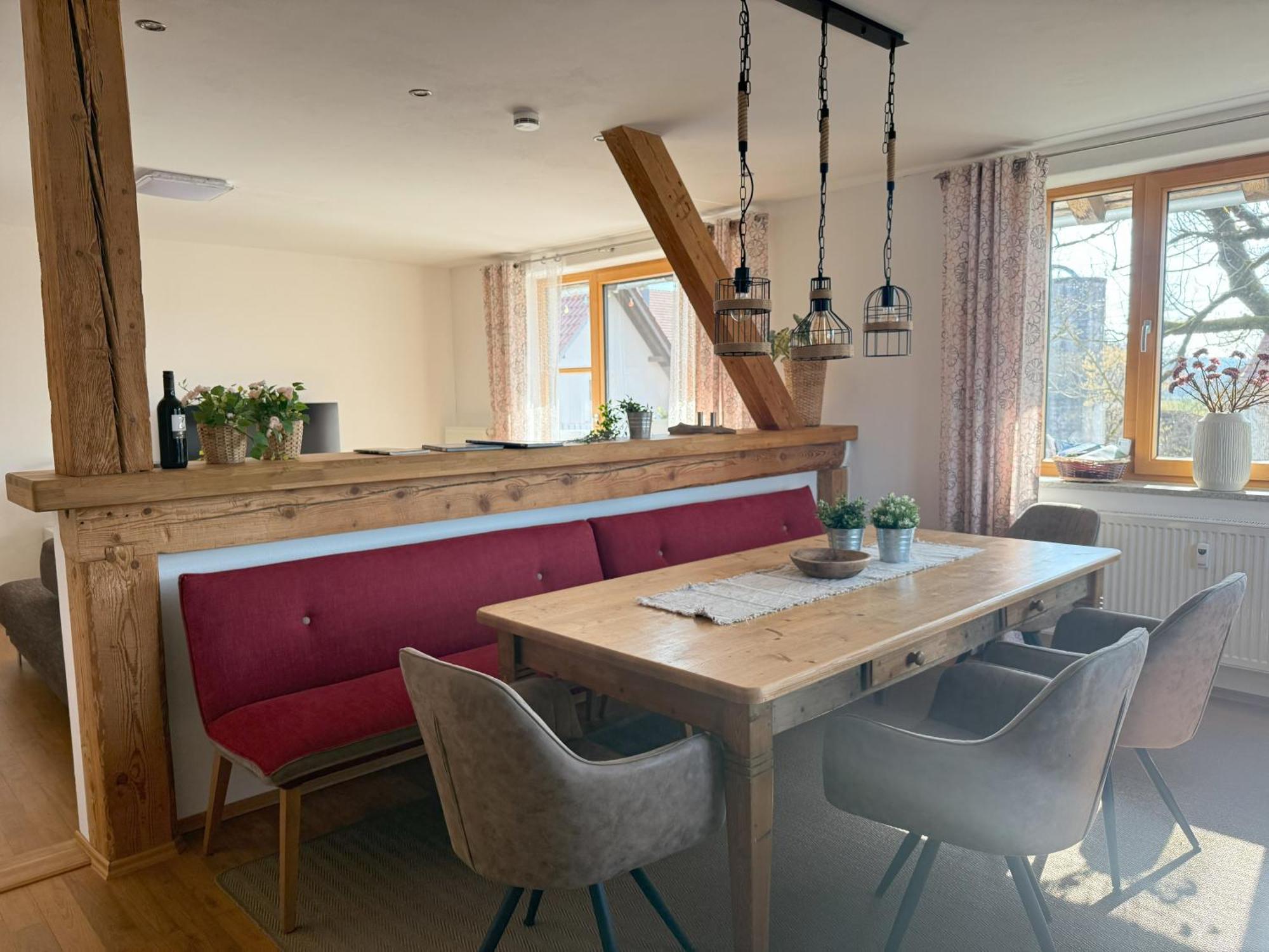 Fe Wo Brunnen - 120 Qm - Ruhige Lage - Viel Natur- Komfortabel - Grosser Balkon Und Garten 梅明根 外观 照片